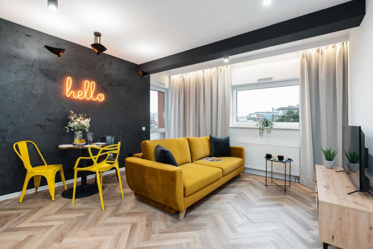 Loft Style Apartments Opienskiego With Parking By Noclegi Renters Poznan Luaran gambar