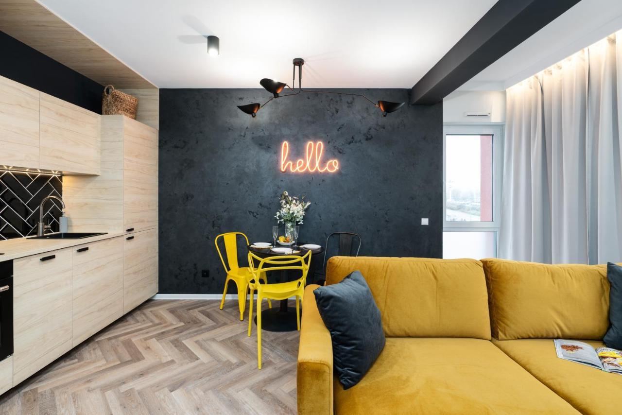 Loft Style Apartments Opienskiego With Parking By Noclegi Renters Poznan Luaran gambar