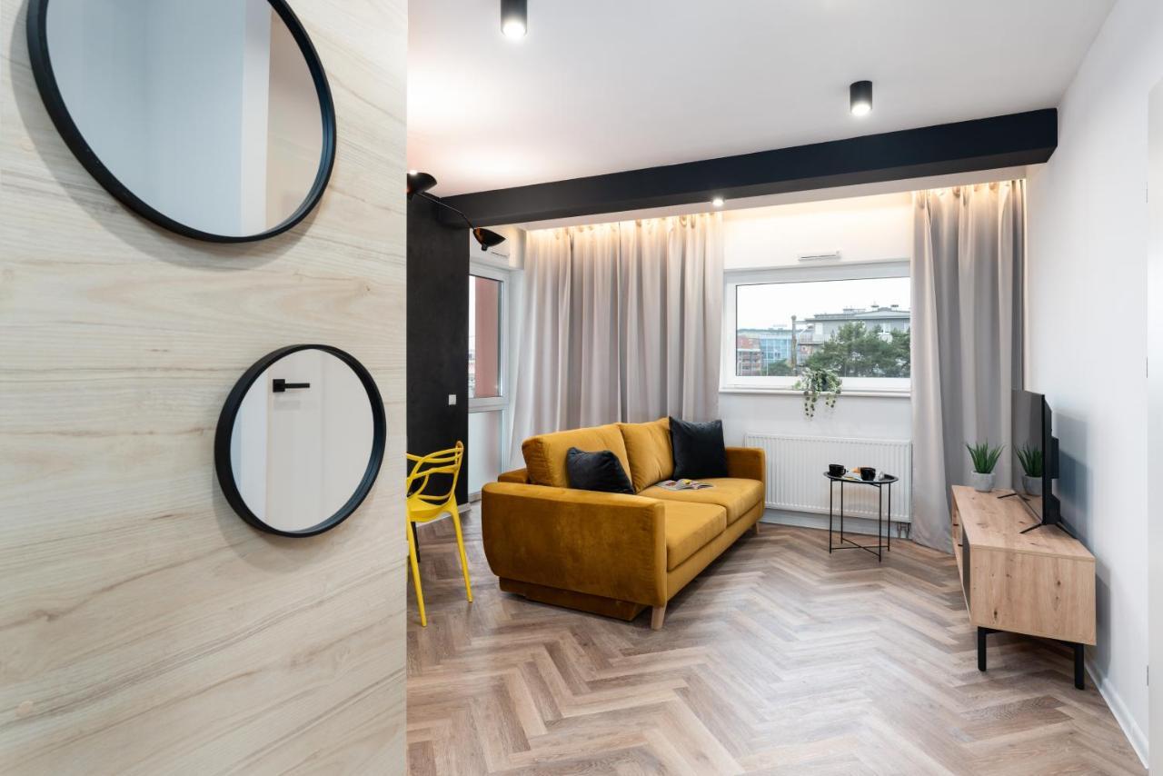 Loft Style Apartments Opienskiego With Parking By Noclegi Renters Poznan Luaran gambar